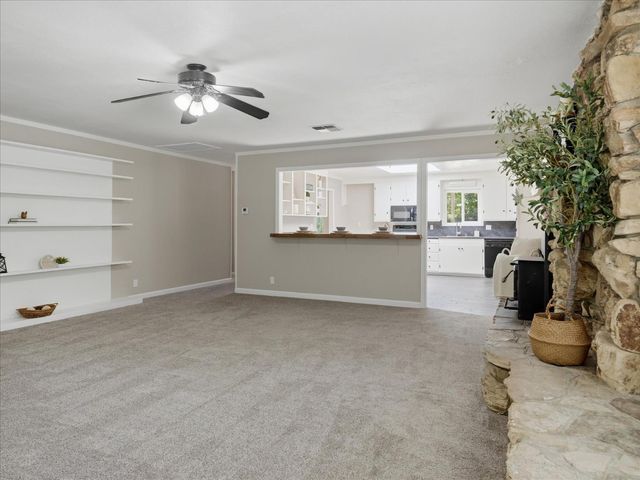 49020 Manzanita Road, Oakhurst, CA 93644