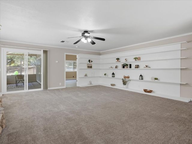 49020 Manzanita Road, Oakhurst, CA 93644