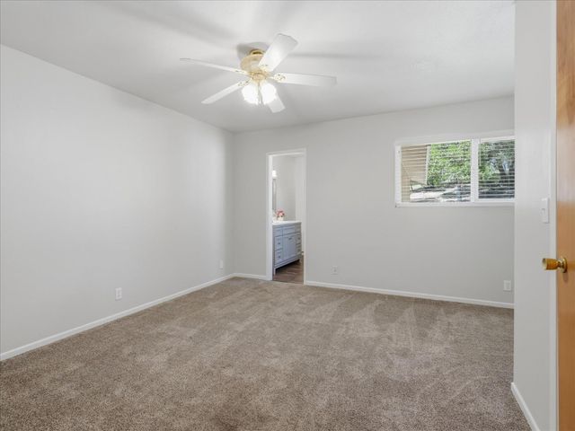 49020 Manzanita Road, Oakhurst, CA 93644