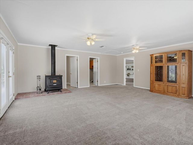 49020 Manzanita Road, Oakhurst, CA 93644