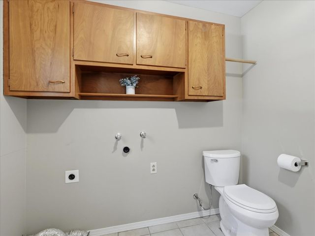 49020 Manzanita Road, Oakhurst, CA 93644