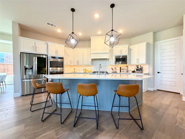 2912 Deerhurst Drive, Highland Village, TX 75077