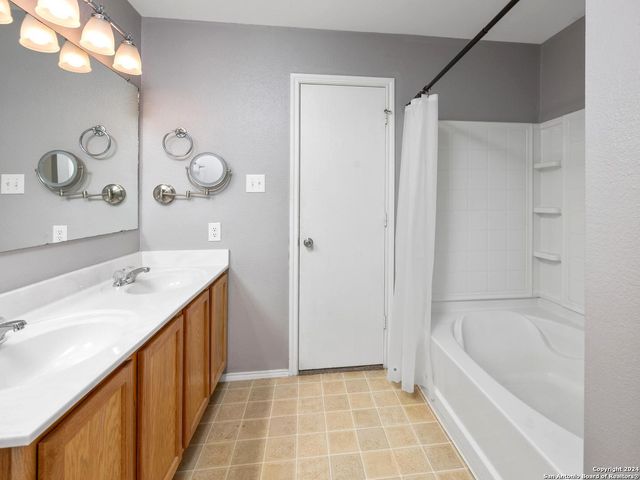 107 Venezia, San Antonio, TX 78253