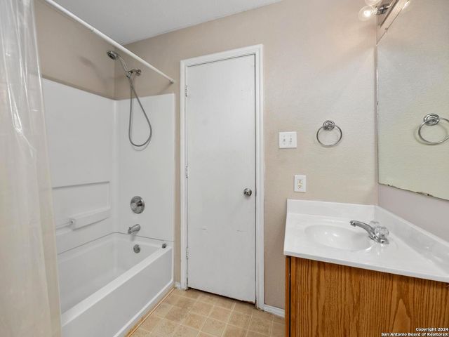 107 Venezia, San Antonio, TX 78253