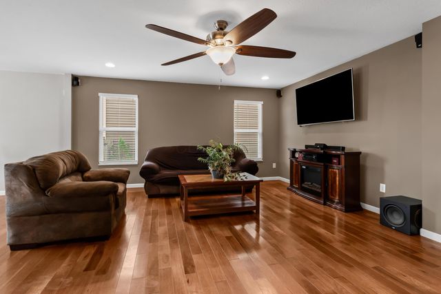 1938 Spring Cove Drive, Grove City, OH 43123