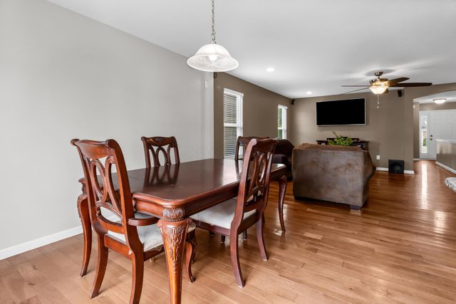 1938 Spring Cove Drive, Grove City, OH 43123