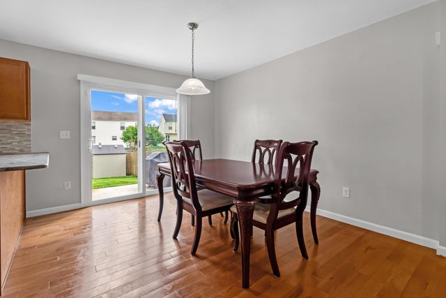 1938 Spring Cove Drive, Grove City, OH 43123