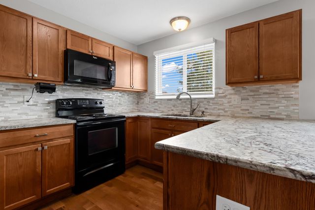 1938 Spring Cove Drive, Grove City, OH 43123
