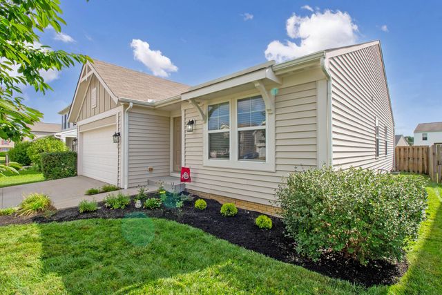 1938 Spring Cove Drive, Grove City, OH 43123