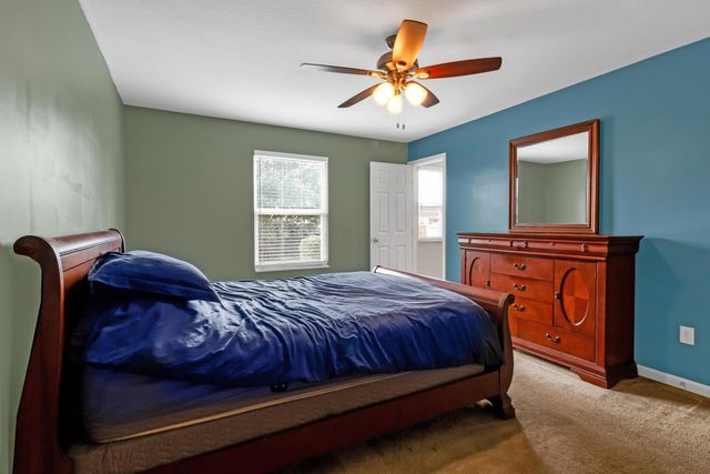 1938 Spring Cove Drive, Grove City, OH 43123
