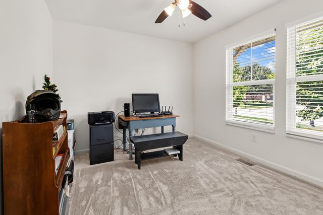 1938 Spring Cove Drive, Grove City, OH 43123