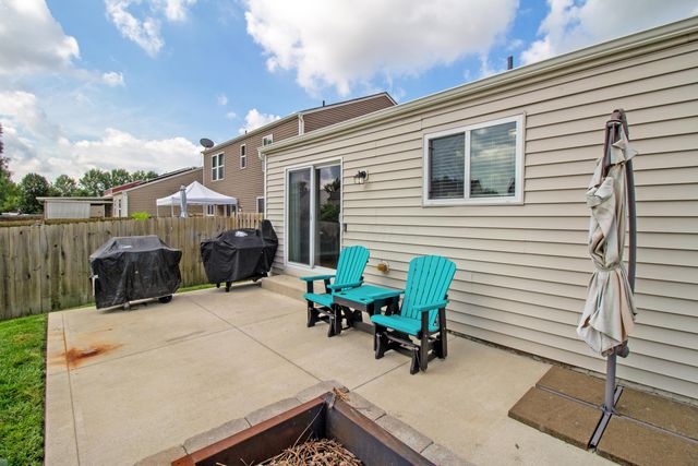 1938 Spring Cove Drive, Grove City, OH 43123