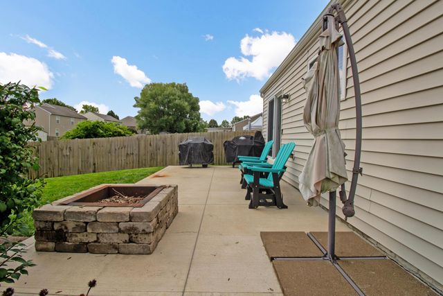 1938 Spring Cove Drive, Grove City, OH 43123