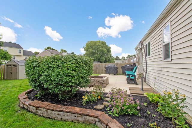 1938 Spring Cove Drive, Grove City, OH 43123