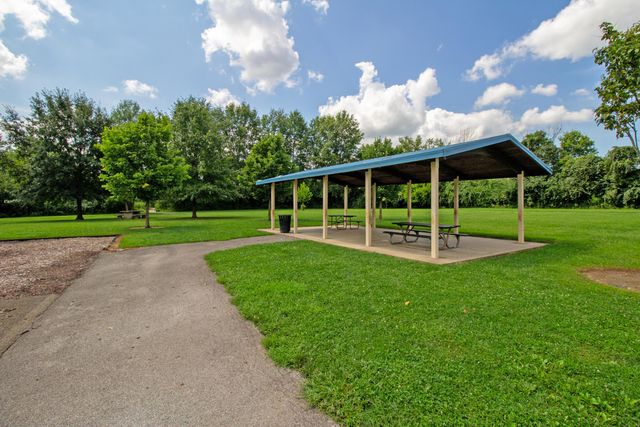 1938 Spring Cove Drive, Grove City, OH 43123
