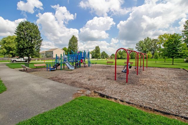 1938 Spring Cove Drive, Grove City, OH 43123