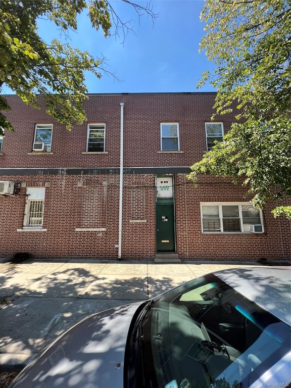 75-21 Myrtle Avenue, Glendale, NY 11385 — photo 3