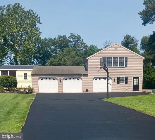 104 LANSING AVE, Laurel, DE 19956