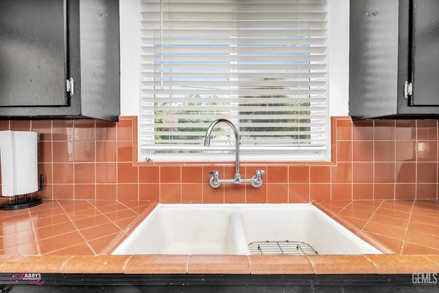3007 Bucknell Street, Bakersfield, CA 93305