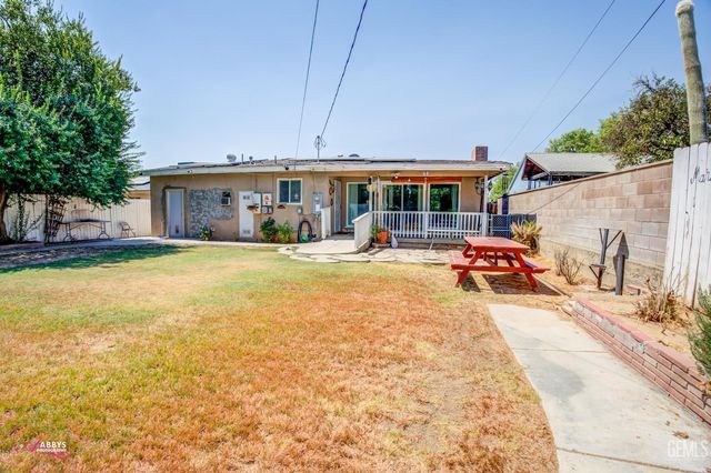 3007 Bucknell Street, Bakersfield, CA 93305