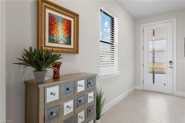 2147 Yellowfin CIR, Naples, FL 34114