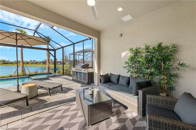 2147 Yellowfin CIR, Naples, FL 34114