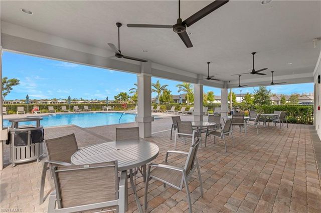 2147 Yellowfin CIR, Naples, FL 34114
