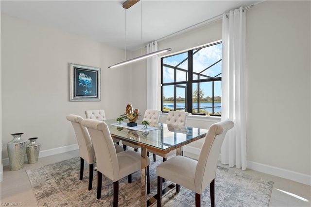 2147 Yellowfin CIR, Naples, FL 34114