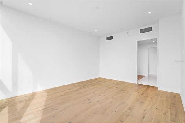 111 GOLDEN GATE POINT 701PH, Sarasota, FL 34236