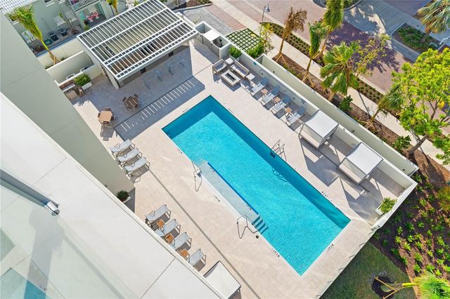 111 GOLDEN GATE POINT 701PH, Sarasota, FL 34236