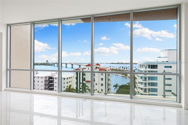 111 GOLDEN GATE POINT 701PH, Sarasota, FL 34236
