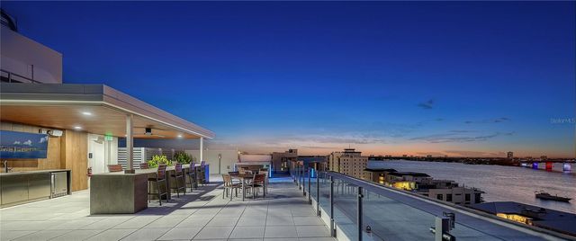 111 GOLDEN GATE POINT 701PH, Sarasota, FL 34236