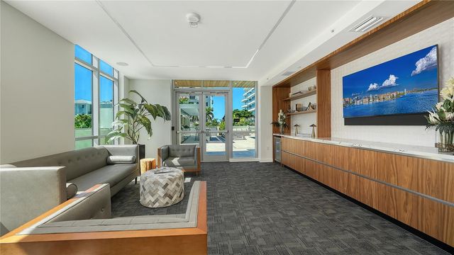 111 GOLDEN GATE 701, Sarasota, FL 34236