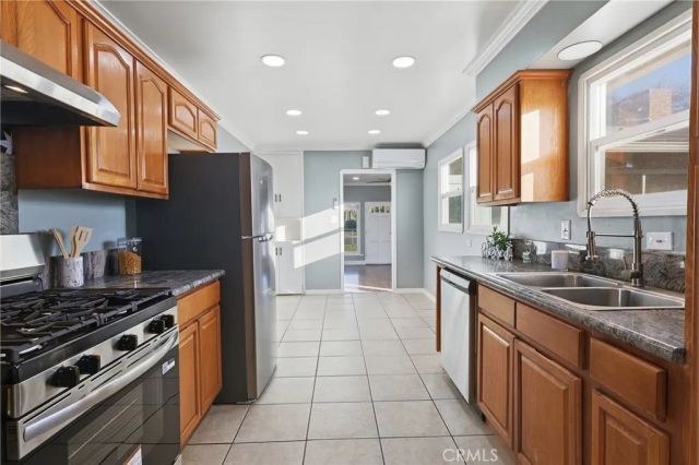 535 W Ralston, Ontario, CA 91762