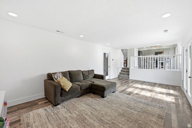 9965 S BIRNAM WOODS WAY, South Jordan, UT 84009