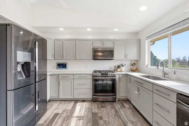 9965 S BIRNAM WOODS WAY, South Jordan, UT 84009