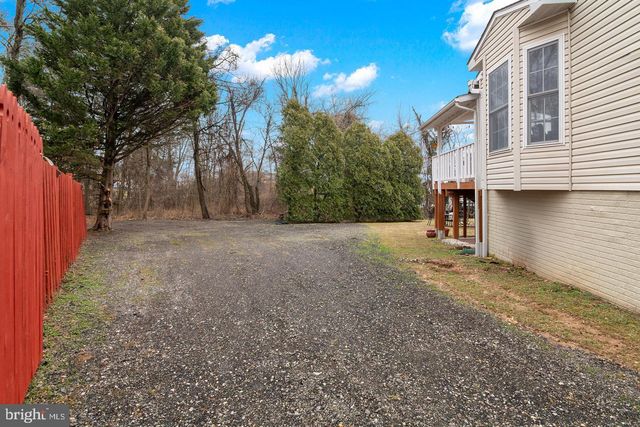 8252 GLEN CT, Jessup, MD 20794