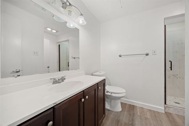 806 W 24th ST 213, Austin, TX 78705