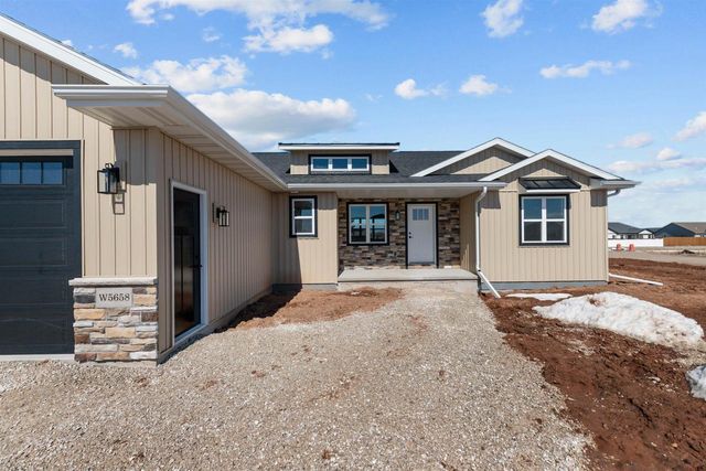 W5658 TONYS WAY, Appleton, WI 54915