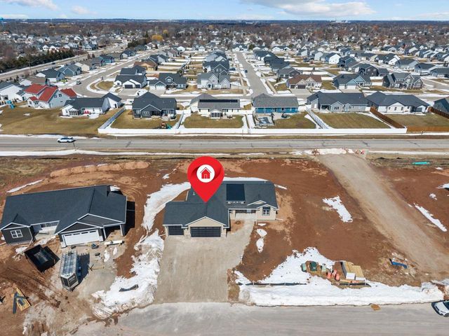 W5658 TONYS WAY, Appleton, WI 54915