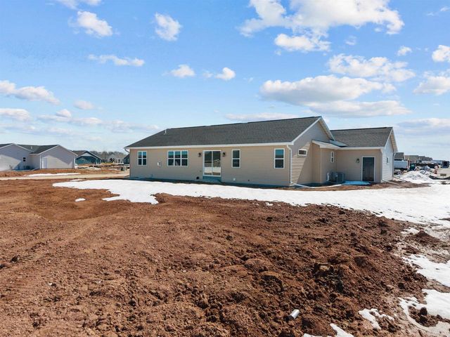 W5658 TONYS WAY, Appleton, WI 54915
