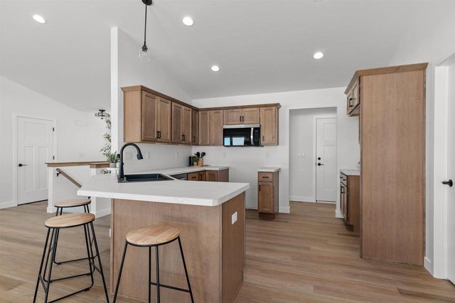 W5658 TONYS WAY, Appleton, WI 54915