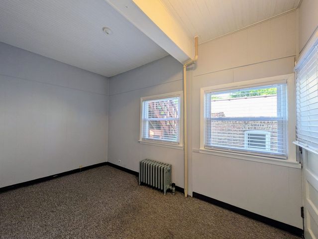 9436 Lincoln Avenue 1R, Brookfield, IL 60513