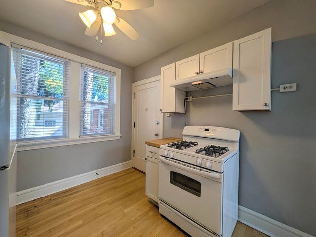 9436 Lincoln Avenue 1R, Brookfield, IL 60513