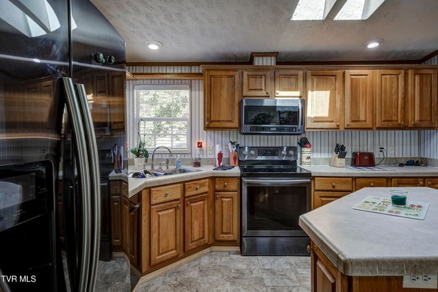 126 Elizabeth Ann Drive, Johnson City, TN 37601