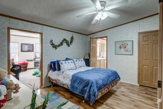 126 Elizabeth Ann Drive, Johnson City, TN 37601