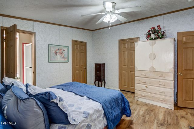 126 Elizabeth Ann Drive, Johnson City, TN 37601