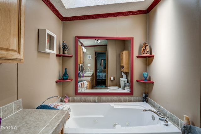 126 Elizabeth Ann Drive, Johnson City, TN 37601