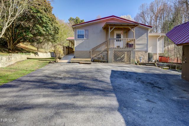 126 Elizabeth Ann Drive, Johnson City, TN 37601