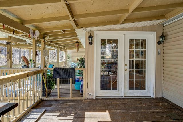 126 Elizabeth Ann Drive, Johnson City, TN 37601